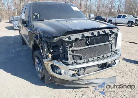 2011 Ford F-250 Lariat z USA, uszkodzony, nr VIN 1FT7W2BT2BEC46117